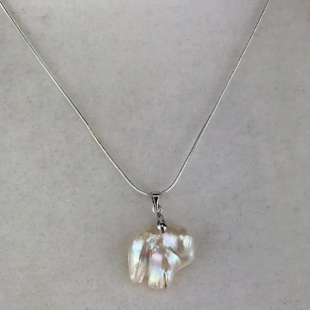 NEW - Hawaiian Freshwater Baroque Pearl Pendant Necklace Set in 8KT GP Setting